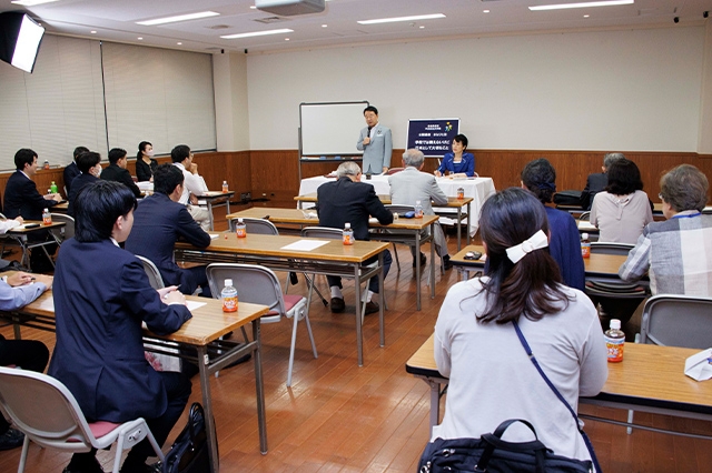 第4期「まなびと塾」第8回講座（講師：青山 繁晴 中央政治大学院副学院長）